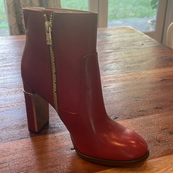 Calvin Klein red/gold booties. Never worn. - Picture 5 of 7